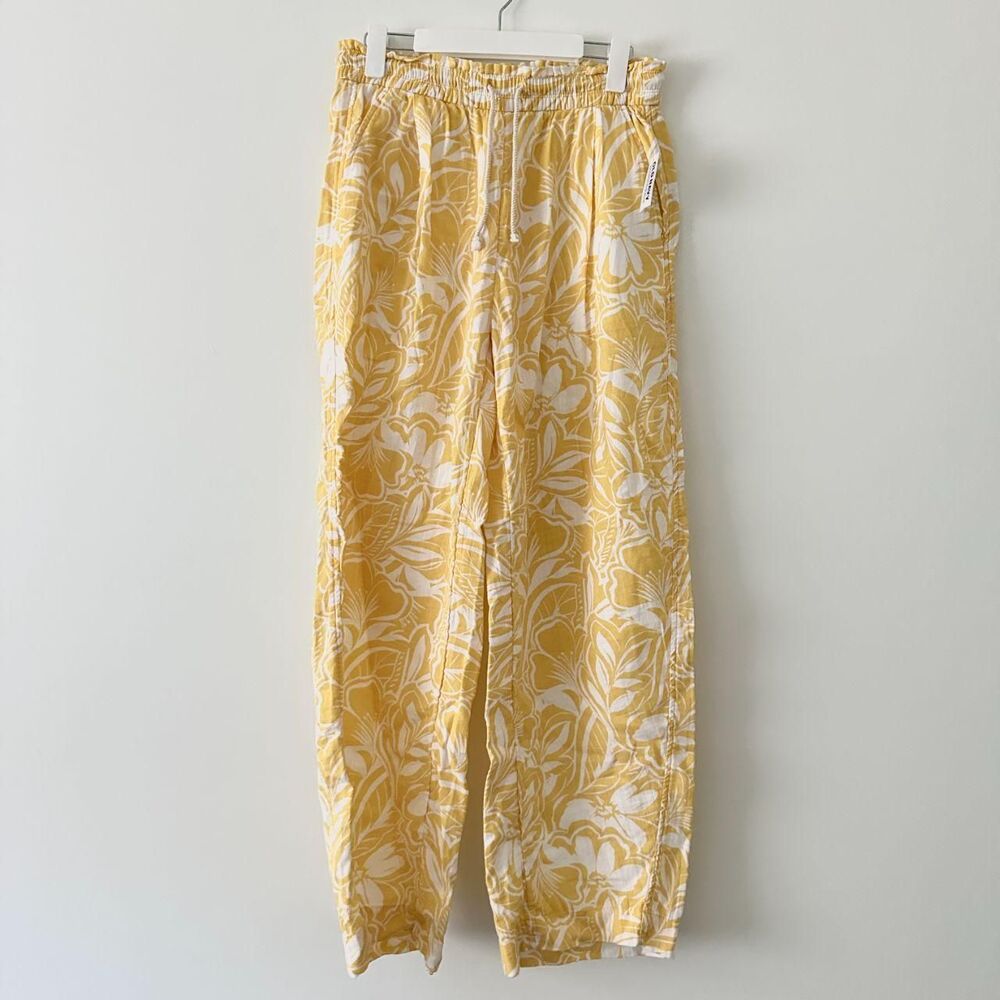 Old Navy NWT Yellow White Floral High Rise Barrel Leg Pants Medium M Tall